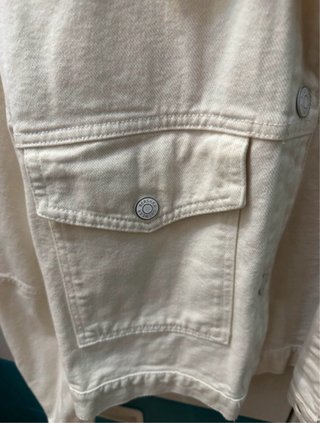 Cazadora vaquera Bershka Beige Estilo Bomber