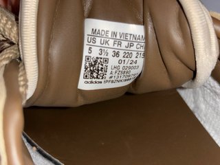 Adidas x Bad Bunny Beige/Marrón Talla 36