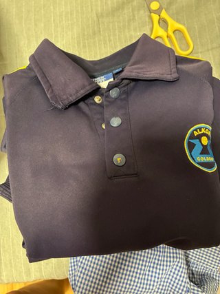 Polo Alkor azul y amarillo