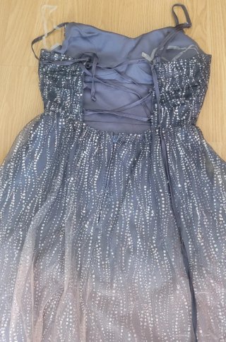 Vestido corto brillante para eventos