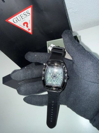 Reloj Guess Negro y Verde