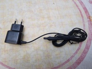 AC/DC ADAPTOR MODELO :HQ8505  CARGADOR ESTUFA NEGR