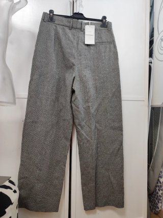 Pantalón Zara pata de gallo, pinzas, ideal traje
