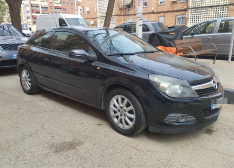 Opel Astra 2006 - foto 1