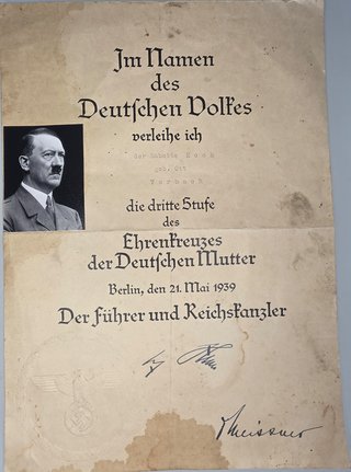 Documento Cruz Madre WWII + facsímil Hitler