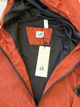 Giacca a vento C.P. Company rossa