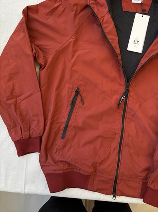 Giacca a vento C.P. Company rossa