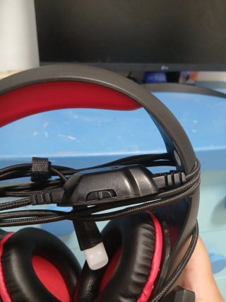 Auriculares Gaming Negros y Rojos