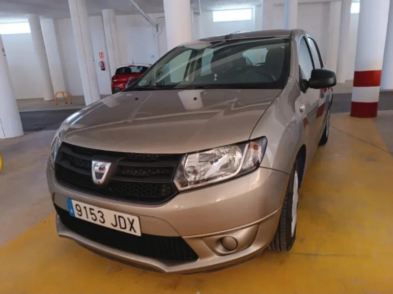 Dacia Sandero 2015 - foto 1