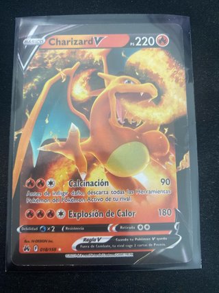 Carta Pokémon Charizard V 018/159