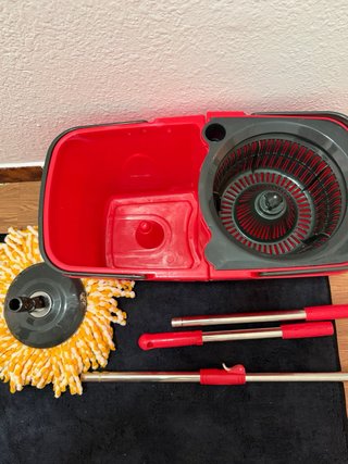 Fregona con cubo escurridor y 2 recambios