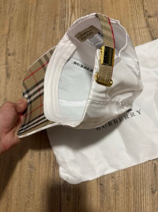 Gorra Burberry Blanca