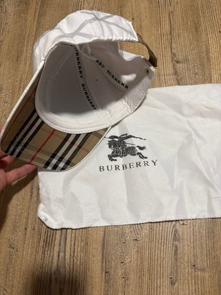 Gorra Burberry Blanca