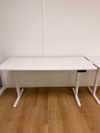 Escritorio elevable eléctrico, son 160 x 70
