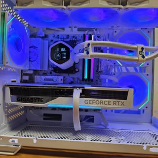 PepiPC 7800X3D / 32GB DDR5 / 1TB / RTX 5070Ti 16GB