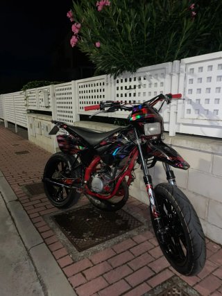Beta RRT Supermotard Negra y Roja
