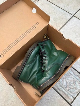 Dr. Martens 1460 Green Vert Milled Smooth