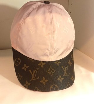Gorra Louis Vuitton Rosa y Marrón