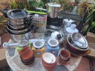 2 Estufas de gas + Utensilios de cocina