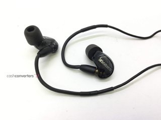 in-ear shure se215