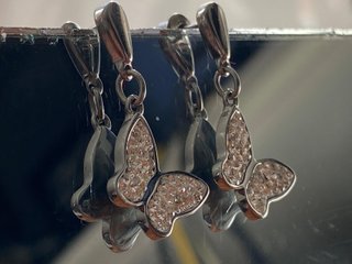 Pendientes Mariposa con circonitas marca Lotus