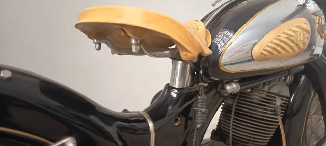 NSU Max 250