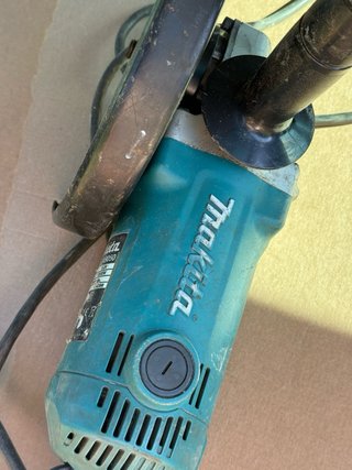 Amoladora Radial Makita GA9050 230mm