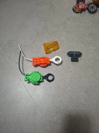 Beyblade Burst Hasbro Piezas y Lanzadores