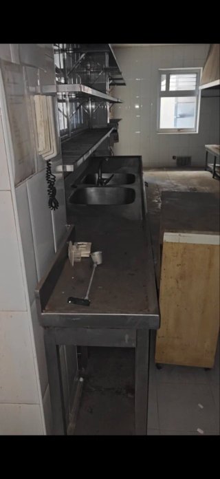 Campana extractora y muebles acero inoxidable