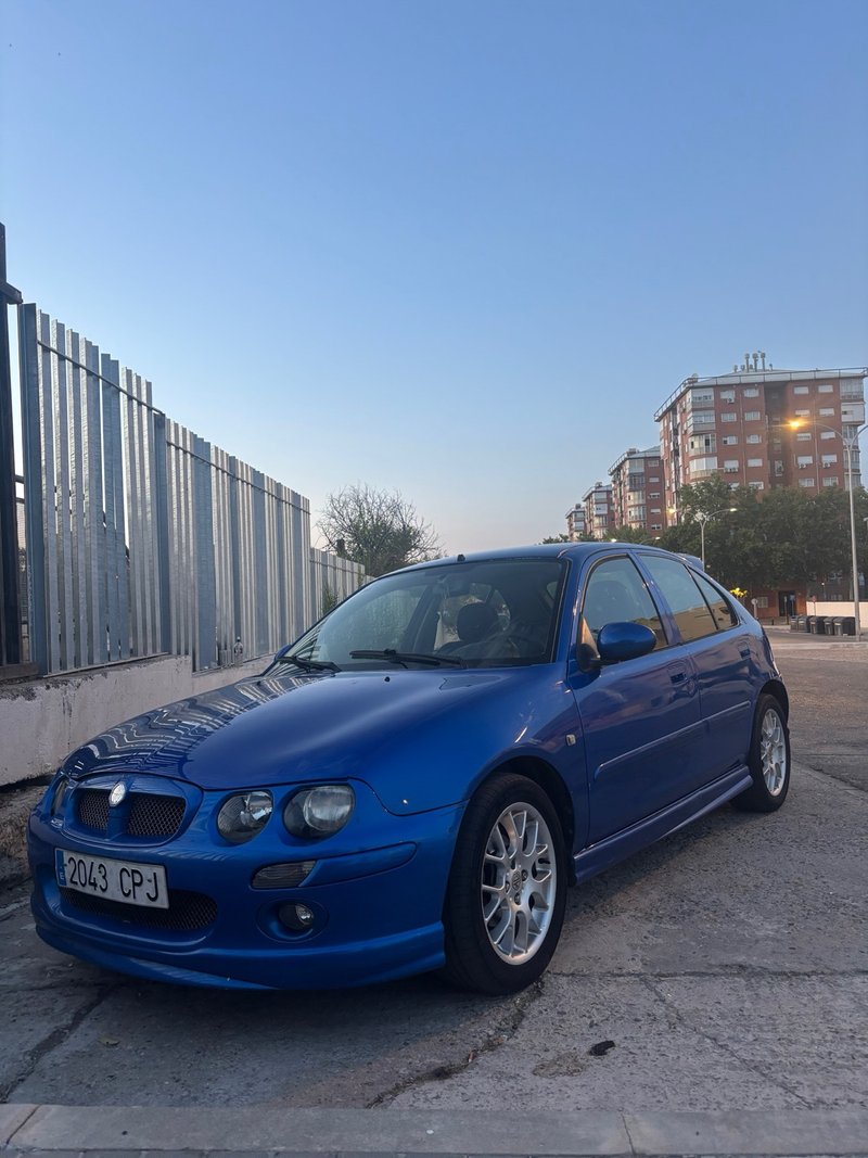 MG ZR 2003 - foto 1