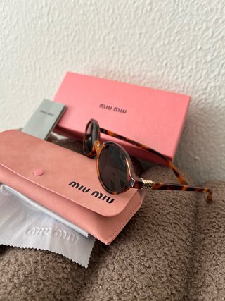 Gafas de sol inspo Miu Miu ovaladas verdes