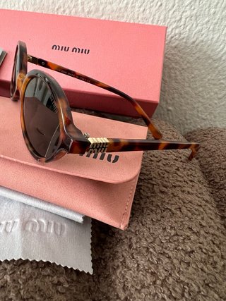 Gafas de sol inspo Miu Miu ovaladas verdes