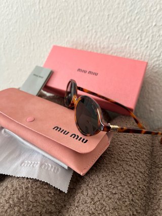 Gafas de sol inspo Miu Miu ovaladas verdes