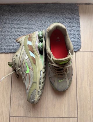 Nike Shox x Supreme Brown Olive Green