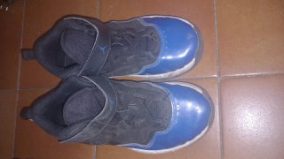 Zapatos Deportivos Negros, Azules y Blancos