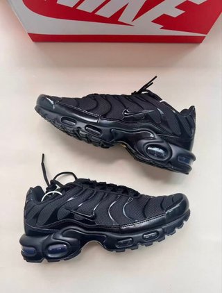 Nike Air Max TN Plus Negras Nuevas