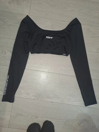 Top Levi's negro nuevo talla XS