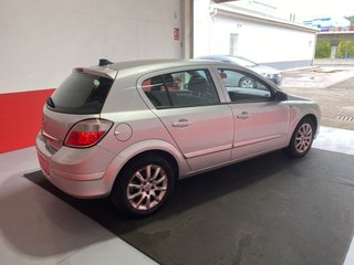Opel Astra 2005