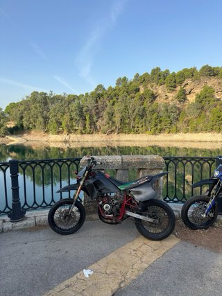 Rieju RR Supermotard Negra y Roja