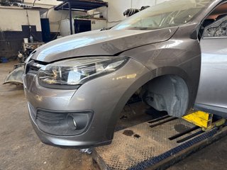 MORRO COMPLETO Renault Megane III Berlina 5P (2008->)