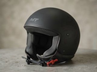 Casco de moto MT negro