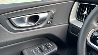 VOLVO XC60 2.0 B4 D PLUS DARK AUTO 5P