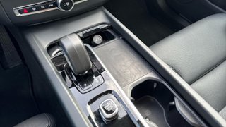 VOLVO XC60 2.0 B4 D PLUS DARK AUTO 5P