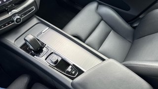 VOLVO XC60 2.0 B4 D PLUS DARK AUTO 5P