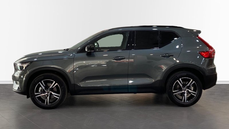 Volvo XC40 2026, foto 3