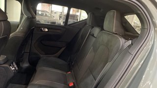VOLVO XC40 2.0 B3 MHEV PLUS DARK DCT 5P