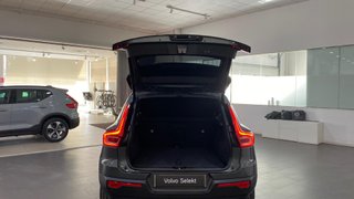 VOLVO XC40 2.0 B3 MHEV PLUS DARK DCT 5P