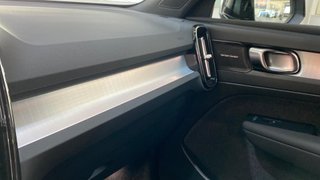 VOLVO XC40 2.0 B3 MHEV PLUS DARK DCT 5P