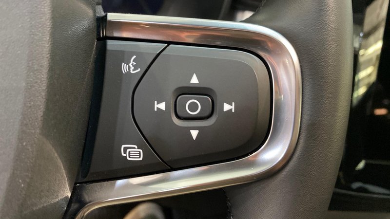 Volvo XC40 2026, foto 22