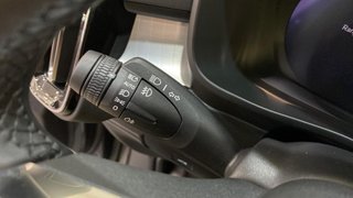 VOLVO XC40 2.0 B3 MHEV PLUS DARK DCT 5P